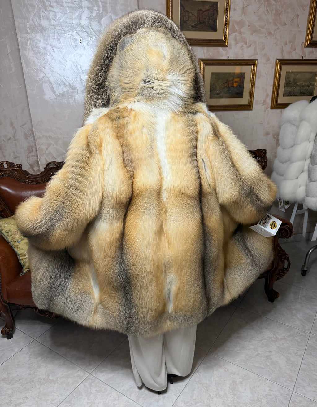 Veste en fourrure de renard doré